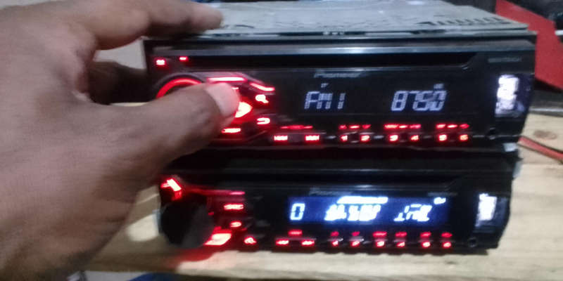 Pioneer Car stereo Mp3 USB player (2 bargains
