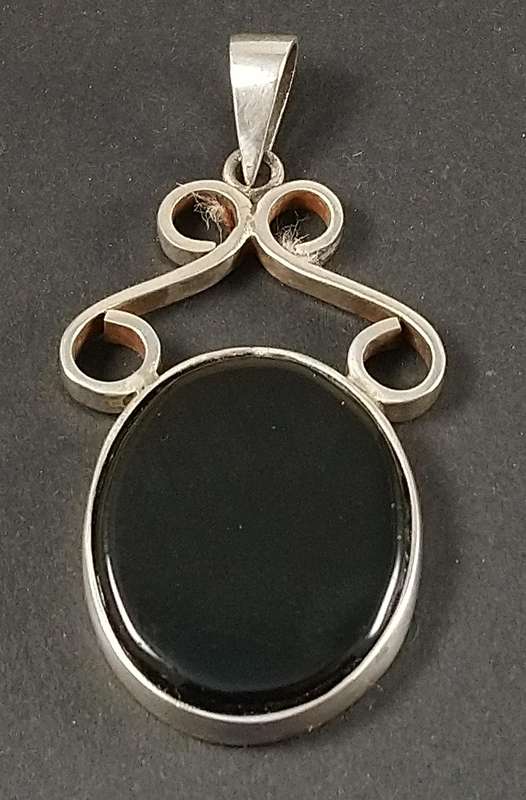 Handcrafted Natural Onyx Gemstone Solid Sterling Silver Pendant