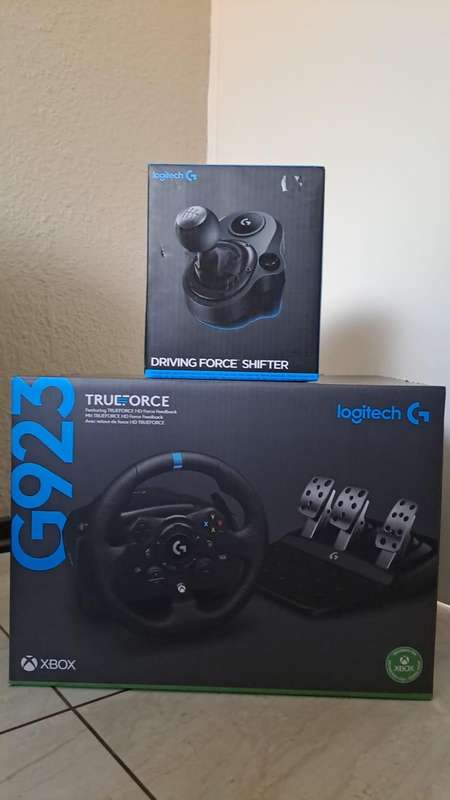 Logitech G923 TRUEFORCE Racing Wheel + Driving Force Shifter (Xbox & PC)