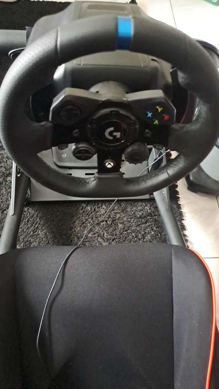 Logitech G923 TRUEFORCE Racing Wheel + Driving Force Shifter (Xbox & PC)