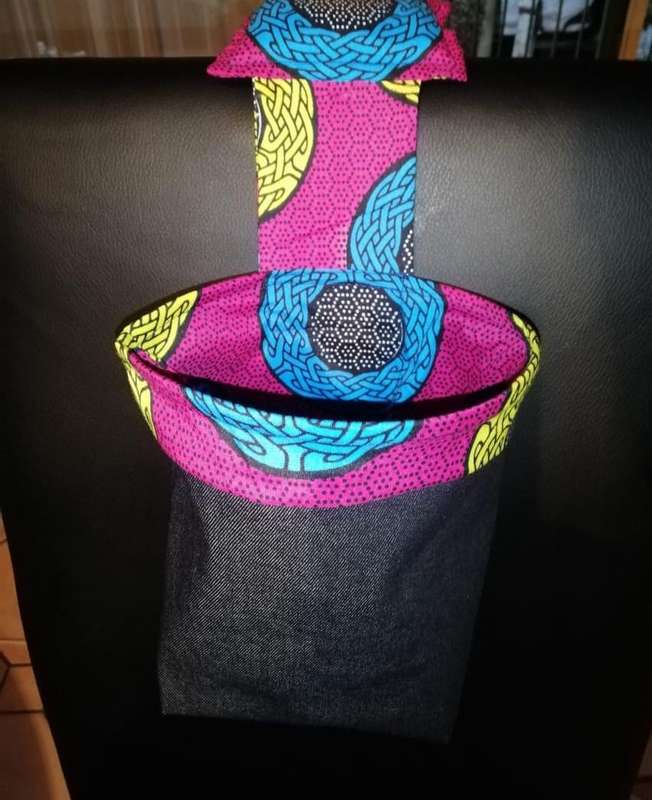 Table Hanging Snippy Bag A