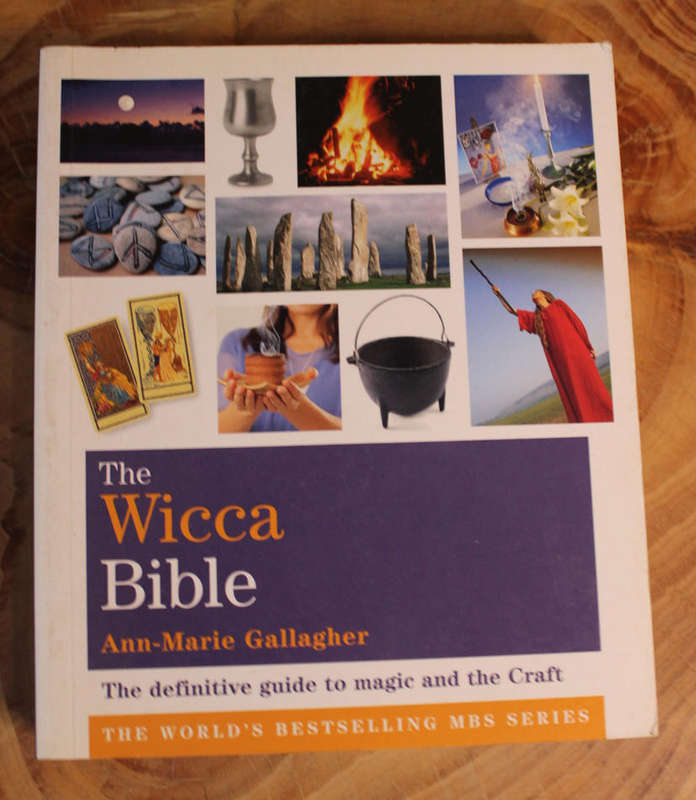 The Wicca Bible - AnnMarie Gallagher