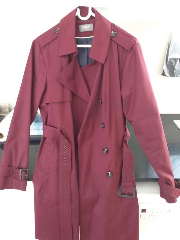 Ladies Coat Burgady sudio - w Size 16