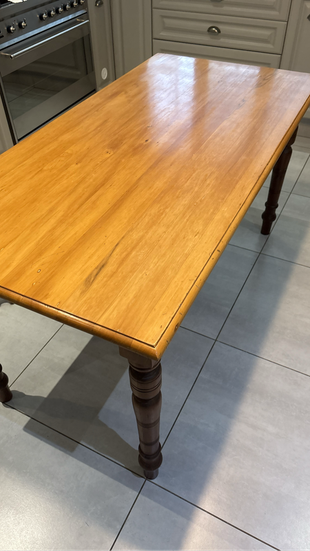 Yellow wood 6 seater