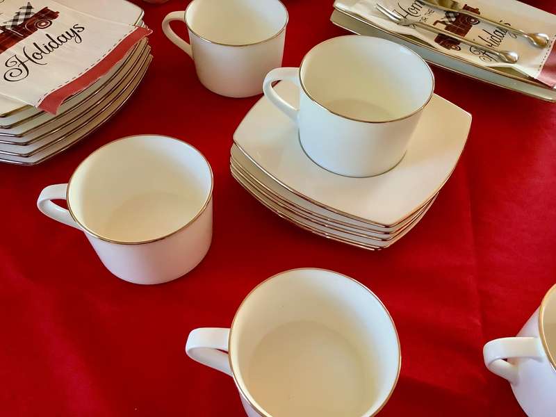 Mikasa Couture Platinum Bone China Tea Set  Full 30-Piece Collection (Unused, Pristine Condition)
