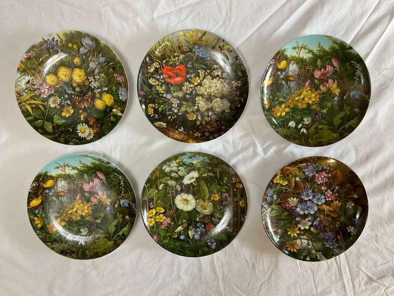 Vintage Collector Plate Set  Fürstenberg "Wilde Schönheiten" (6x German Botanical Porcelain)