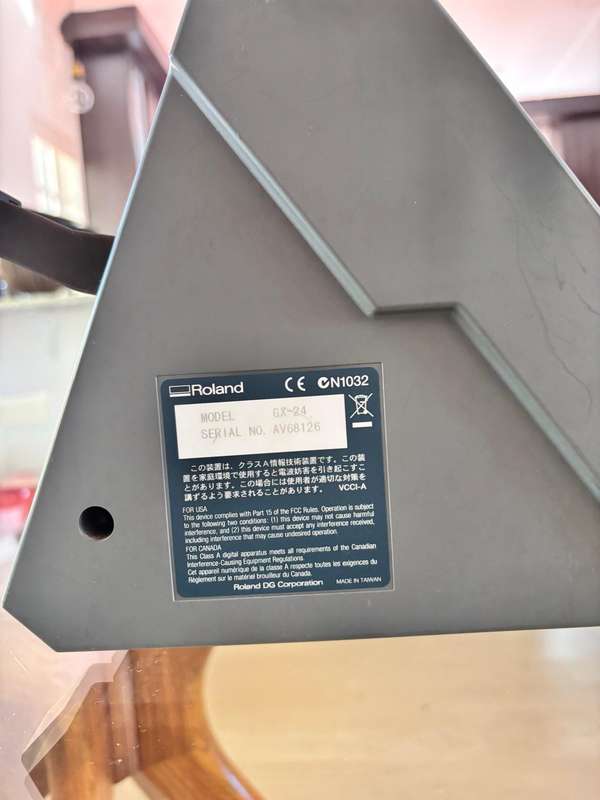 Roland GX-24 Desktop Vinyl Cutter