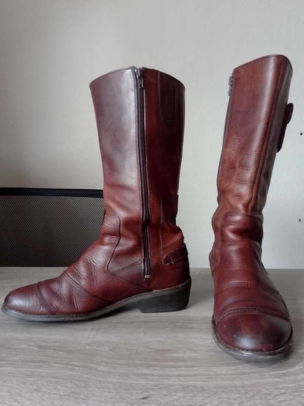 Ladies Genuine Leather Catapillar boot