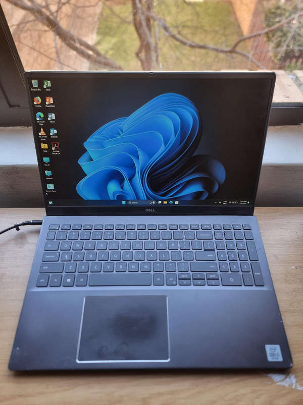 10th gen core i5 dell vostro 15 5501 16gb ram256nvme