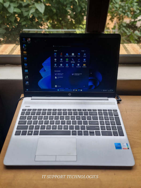 11TH GEN CORE I3 HP 15S LAPTOP 16gb ram 512NVME