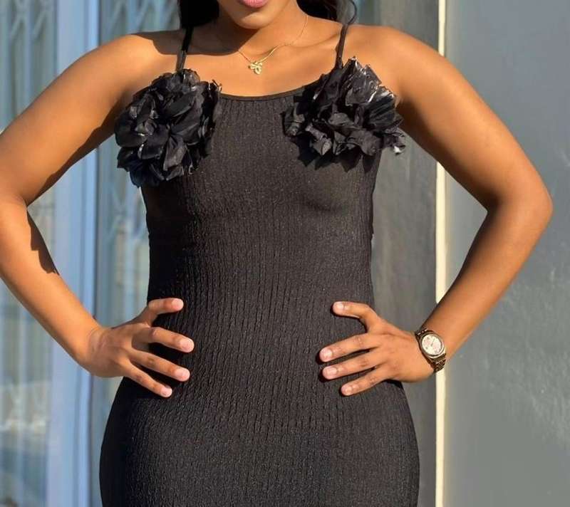 DRESS