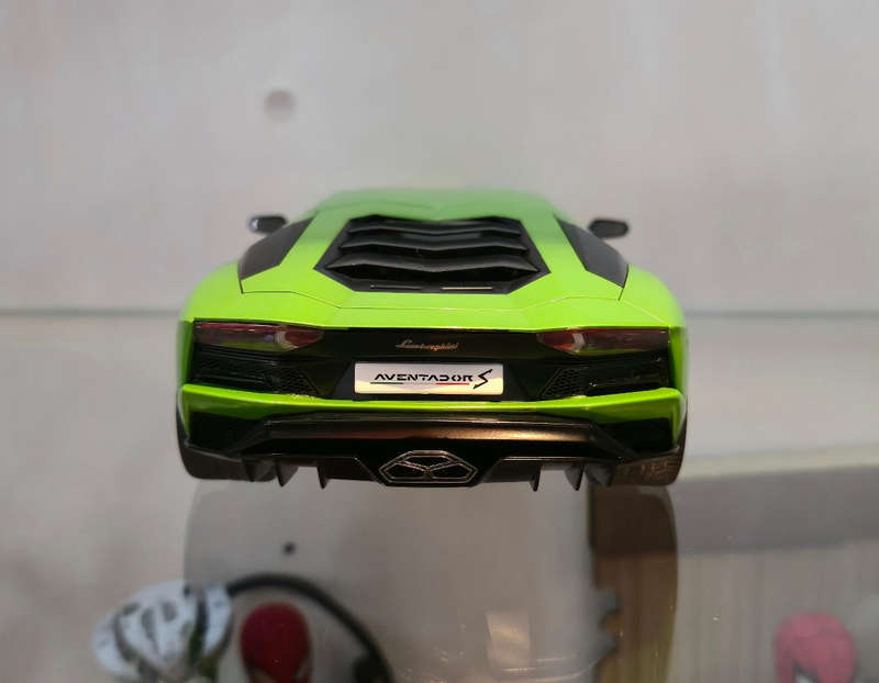 1:18 Autoart Lamborghini Aventador S