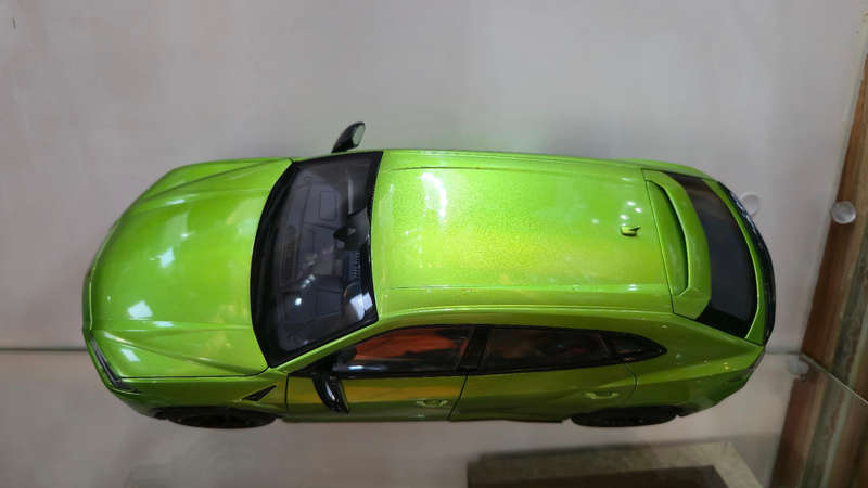 1:18 Autoart Lamborghini Urus