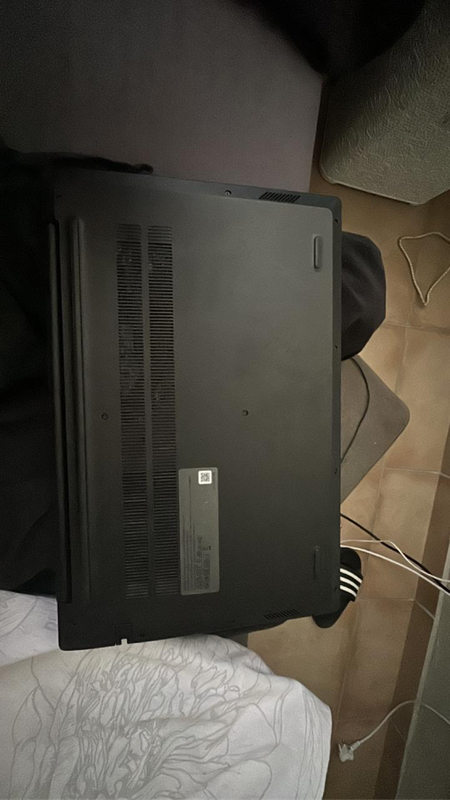 lenovo amd ryzen 5 7520 u 16gb ram 512gb space