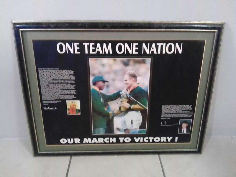  1995 Rugby World Cup  One Team One Nation Framed Memorabilia  Nelson Mandela & F Pienaar