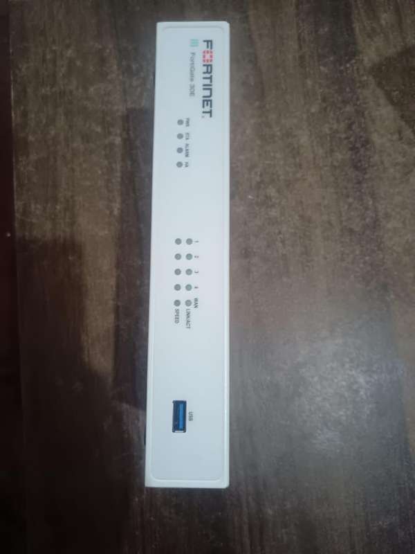 FortiGate FG-30E all-in-one security appliance (Without a charger)