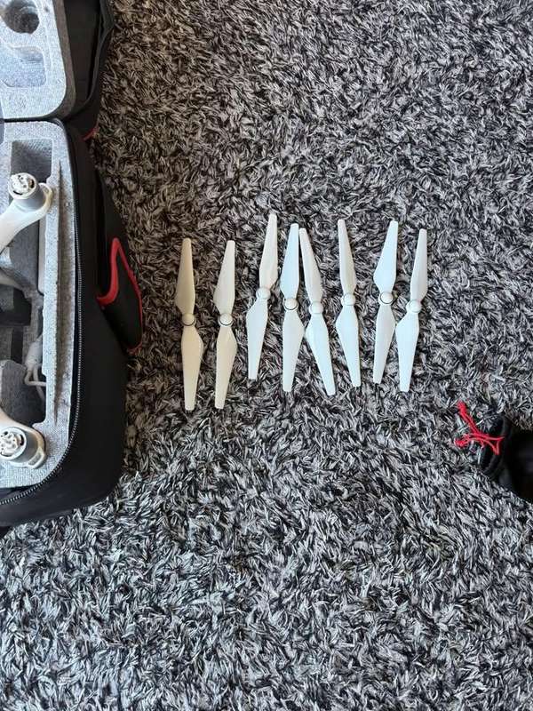 DJI Phantom 4 Drone