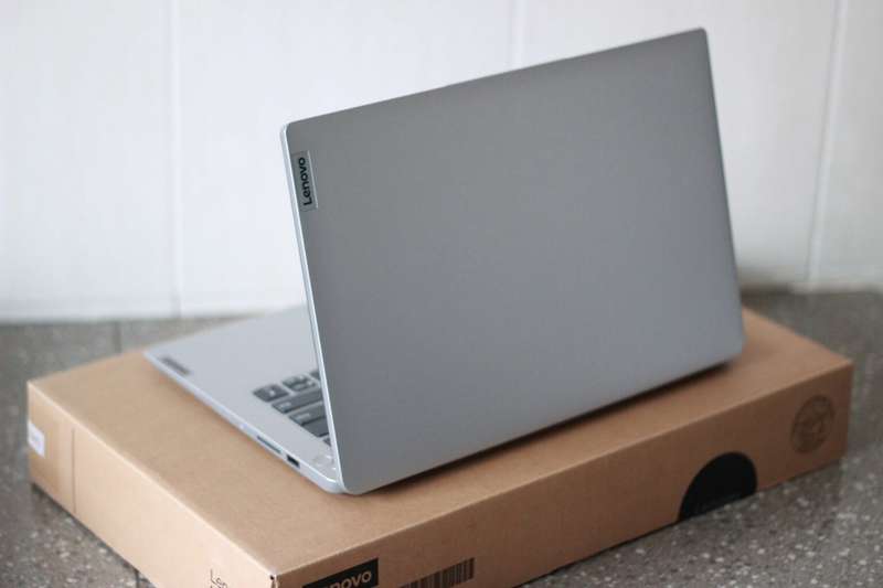 Lenovo IdeaPad 1 15IGL7 Notebook PC  Celeron N4020 / 15.6 FHD / 8GB RAM / 256GB SSD / Win 11 Home