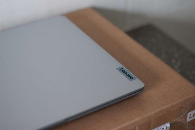 Lenovo IdeaPad 1 15IGL7 Notebook PC  Celeron N4020 / 15.6 FHD / 8GB RAM / 256GB SSD / Win 11 Home