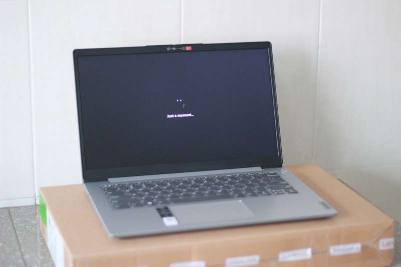 Lenovo IdeaPad 1 15IGL7 Notebook PC  Celeron N4020 / 15.6 FHD / 8GB RAM / 256GB SSD / Win 11 Home