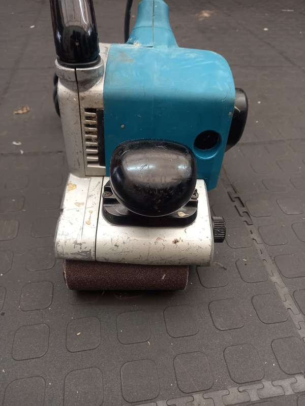 MAKITA 9403 Industrial belt sander 610x100mm