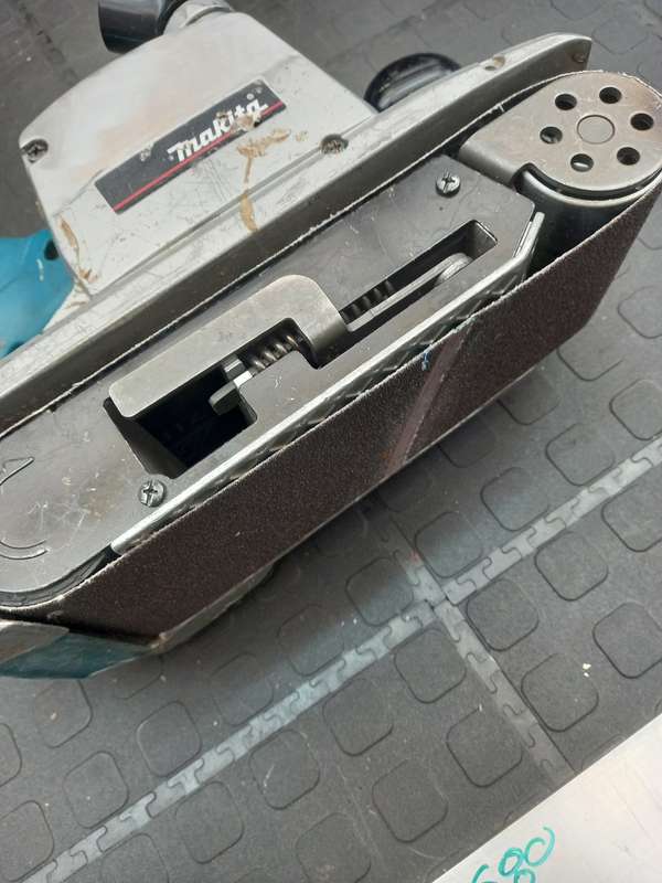 MAKITA 9403 Industrial belt sander 610x100mm
