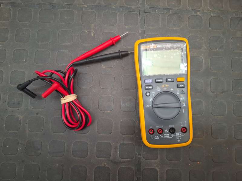 FLUKE 17B+ Multimeter