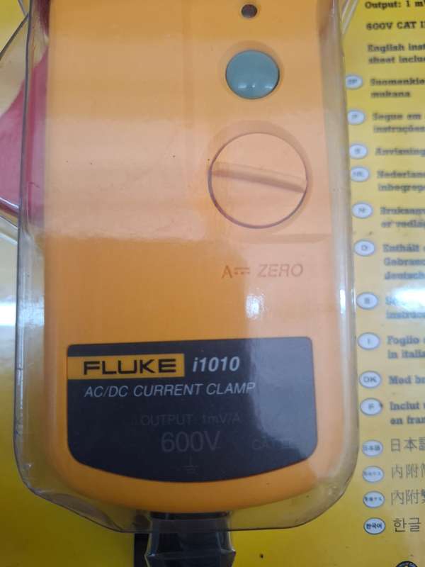 Fluke i1010 AC/DC Current Clamp