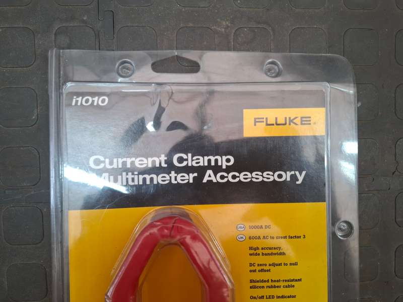 Fluke i1010 AC/DC Current Clamp