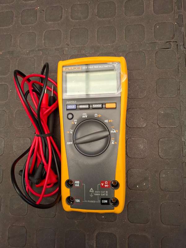 FLUKE 177 Multimeter