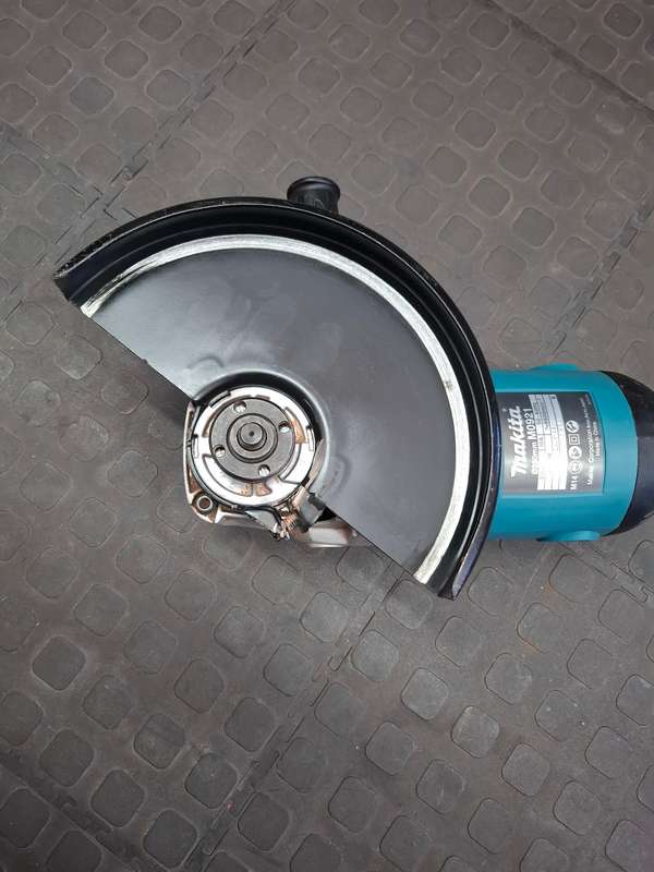 MAKITA M0921 Grinder 235mm