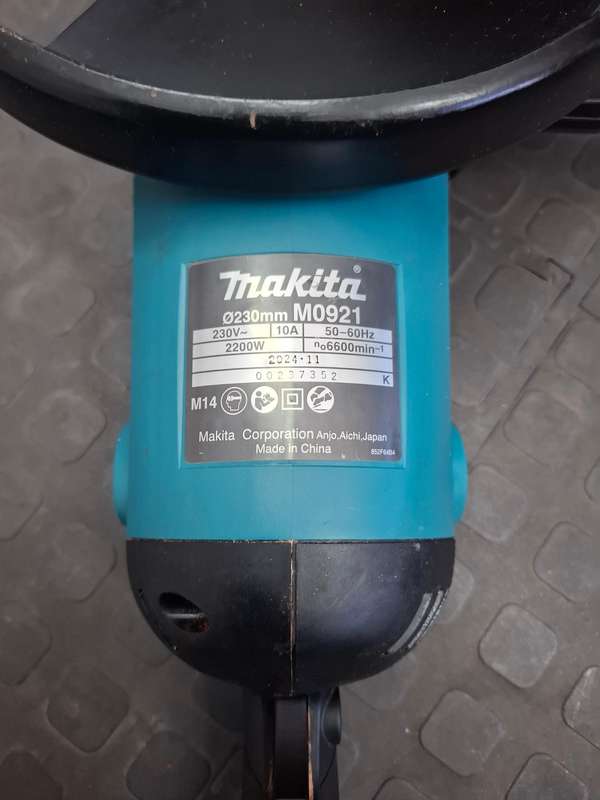 MAKITA M0921 Grinder 235mm