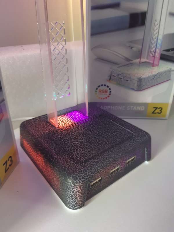 Headphone stand with rgb lights and 3 x usb ports (black)