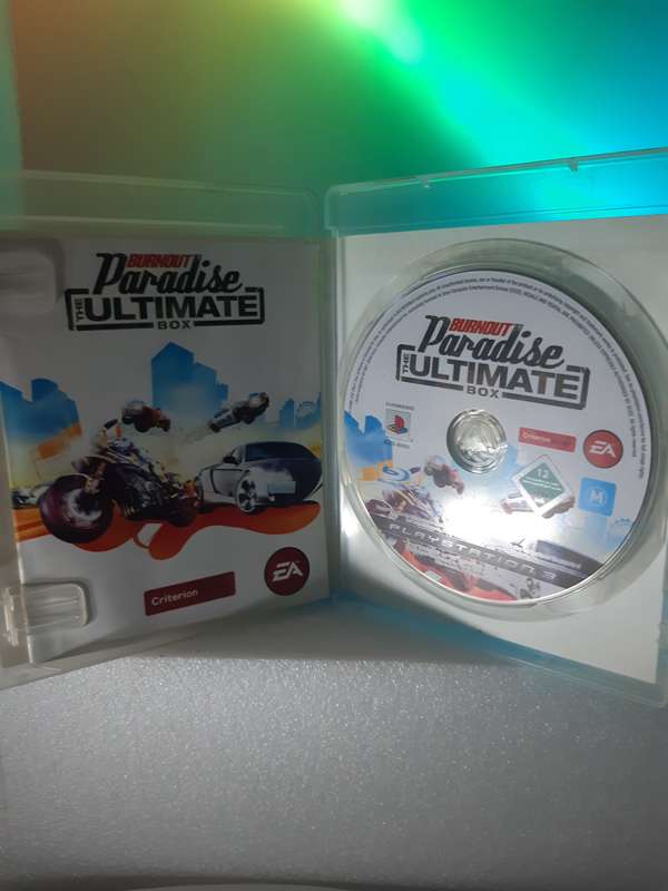Burnout Paradise The ultimate box (Ps3)