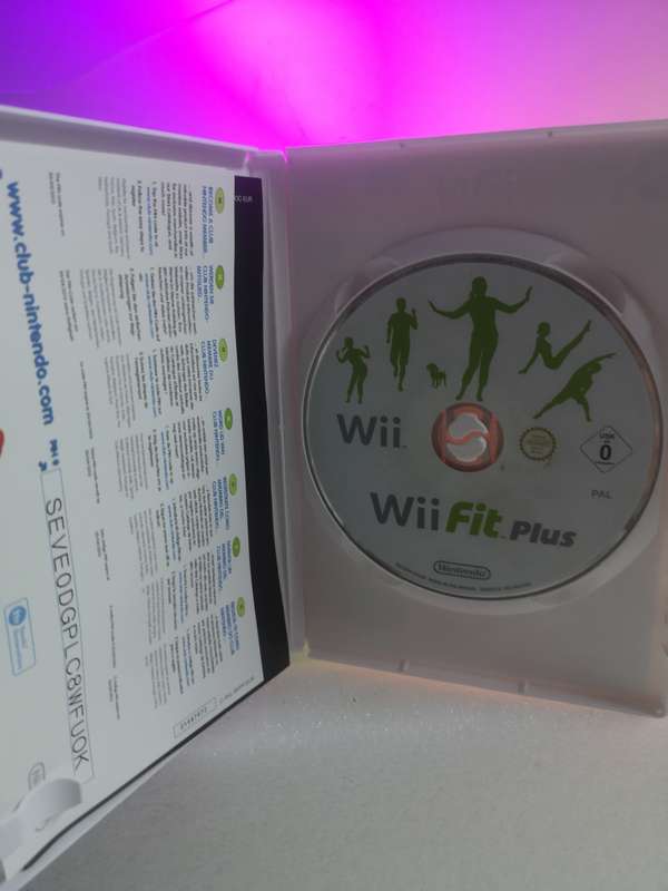 Wii - Fit Plus