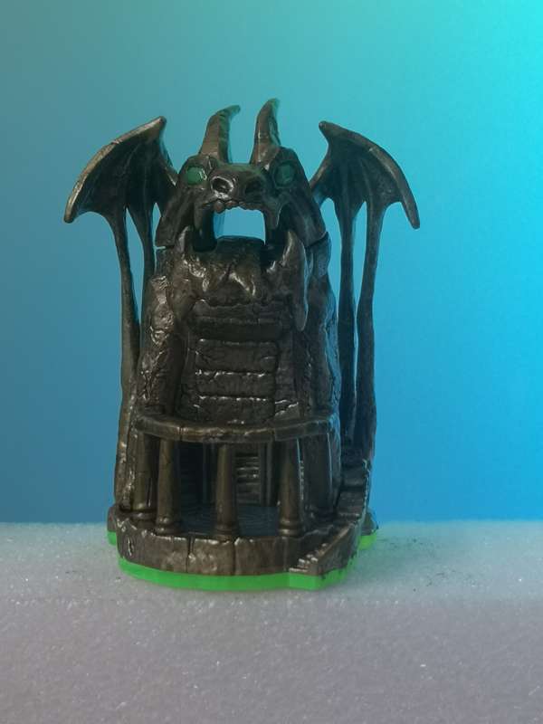 Skylanders Spyro's Adventure Dragon's Peak figurine