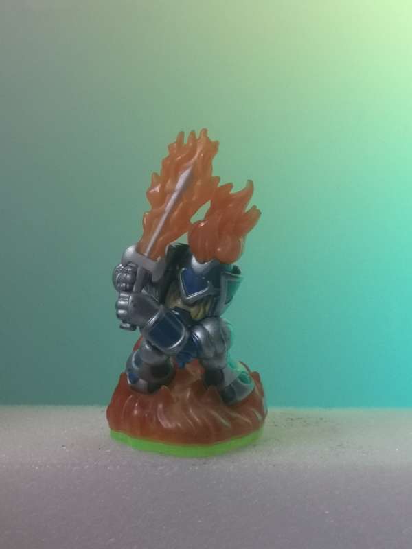 Skylanders Spyros Adventure IGNITOR figurine