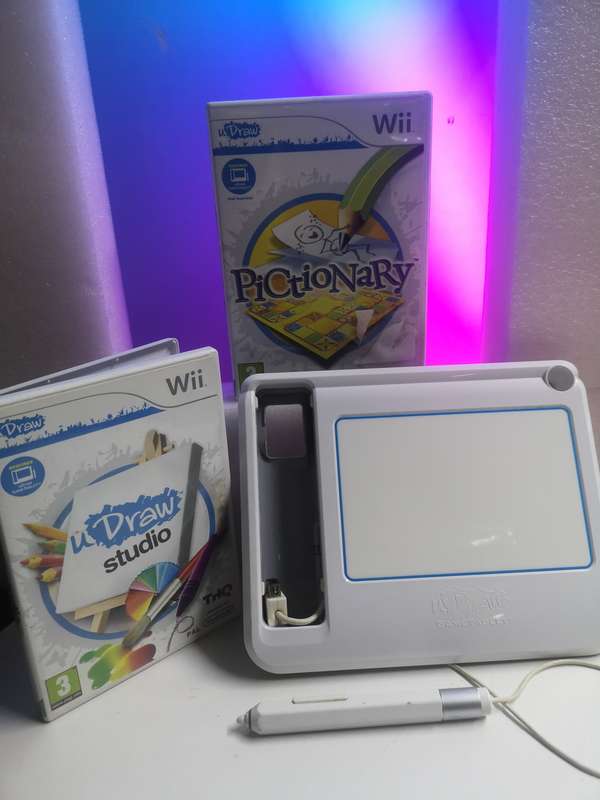 Wii U Draw board and 2 games