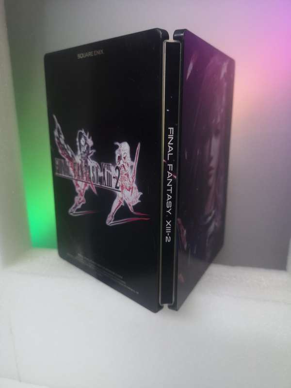 Final Fantasy X111-2 Metal case collectors Edition  (Xbox 360)