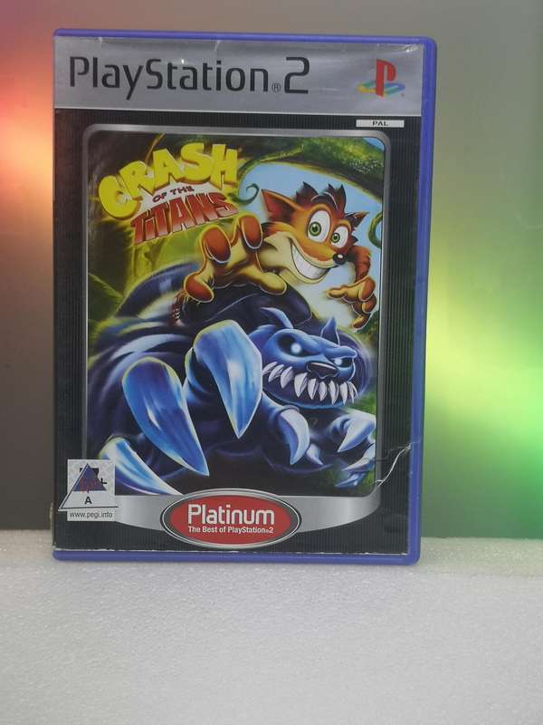 Crash of the Titans - platinum (PS2)