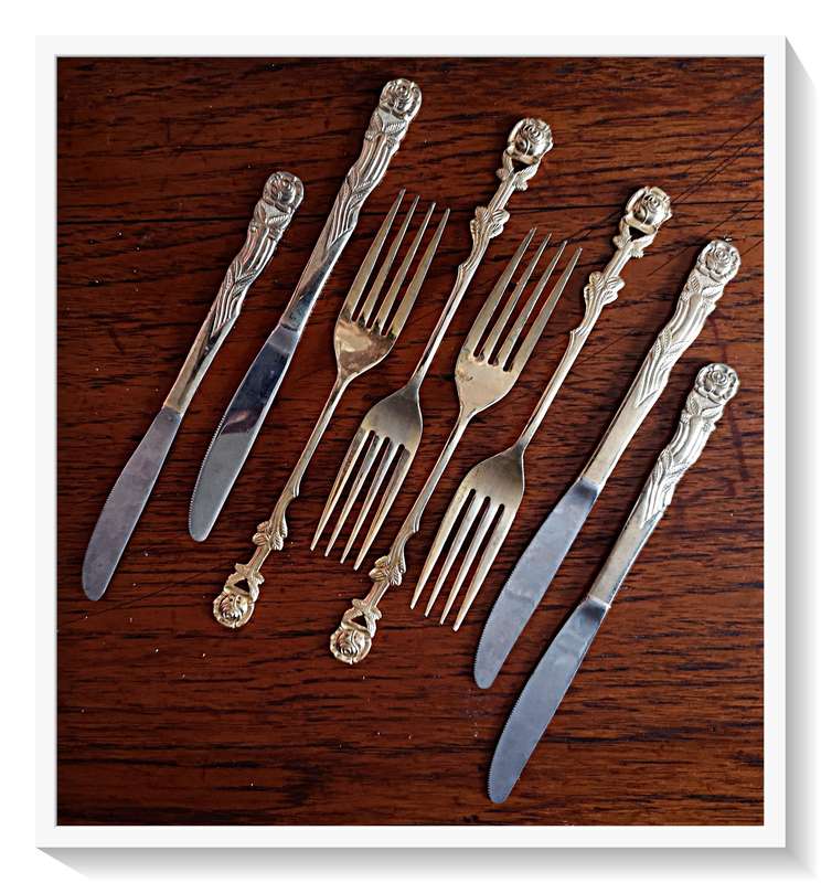 24K Gold Plated BARBER Stainless Steel Knives 4X and Forks 4X - Used but still in Good Condition ***