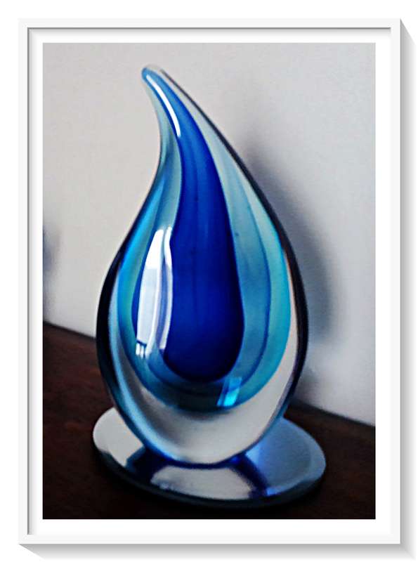 An Aquatic Murano Styled Glass Decor Piece - Stunning Hues of Blue 180mm by 100mm