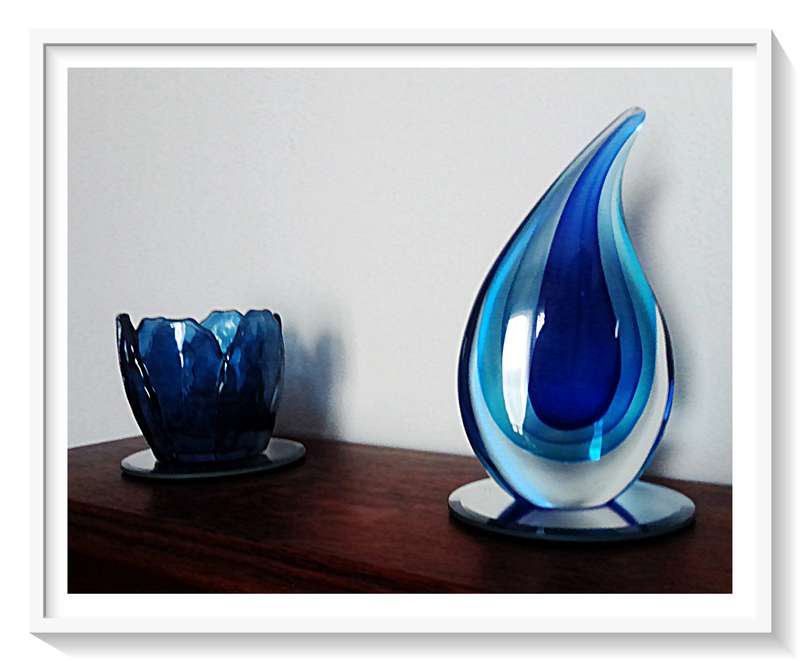 An Aquatic Murano Styled Glass Decor Piece - Stunning Hues of Blue 180mm by 100mm