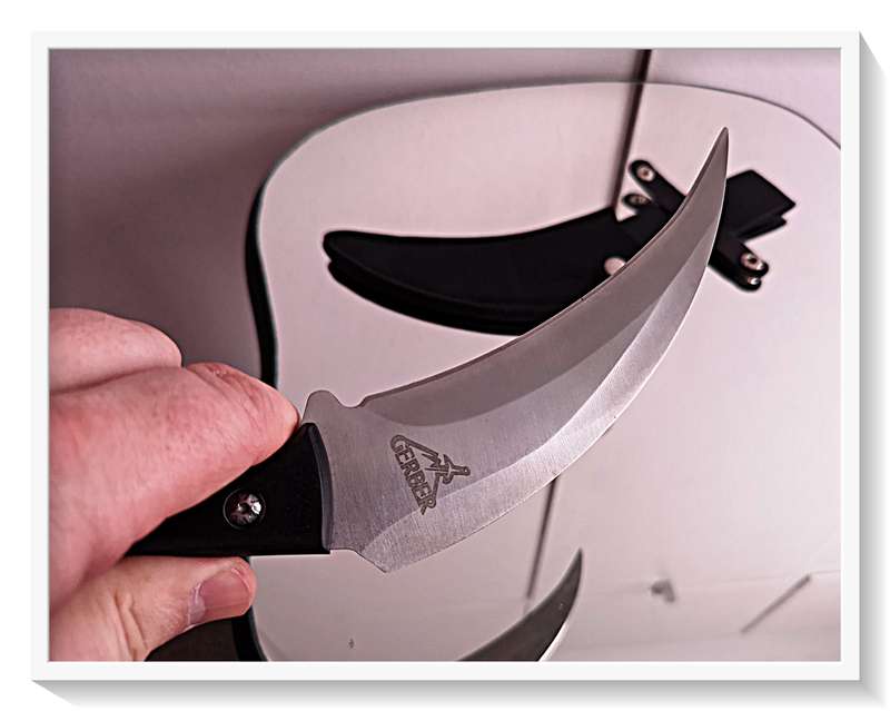 A Bad Ass Fixed Double Edge Curved Steel Blade GERBER Tactical Knife with Pouch - Claw Knife NEW