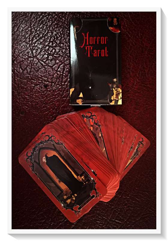 A Deck of HORROR TAROT CARDS - Great Quality Gloss Cards +- 80 Horror Cards in Box - Condition: New