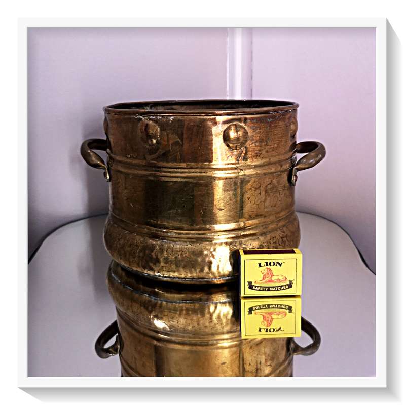 A Large Shimmering Vintage Brass Plant Pot - Dimensions 26cm by16cm by 20cm - In Stunning Condition*