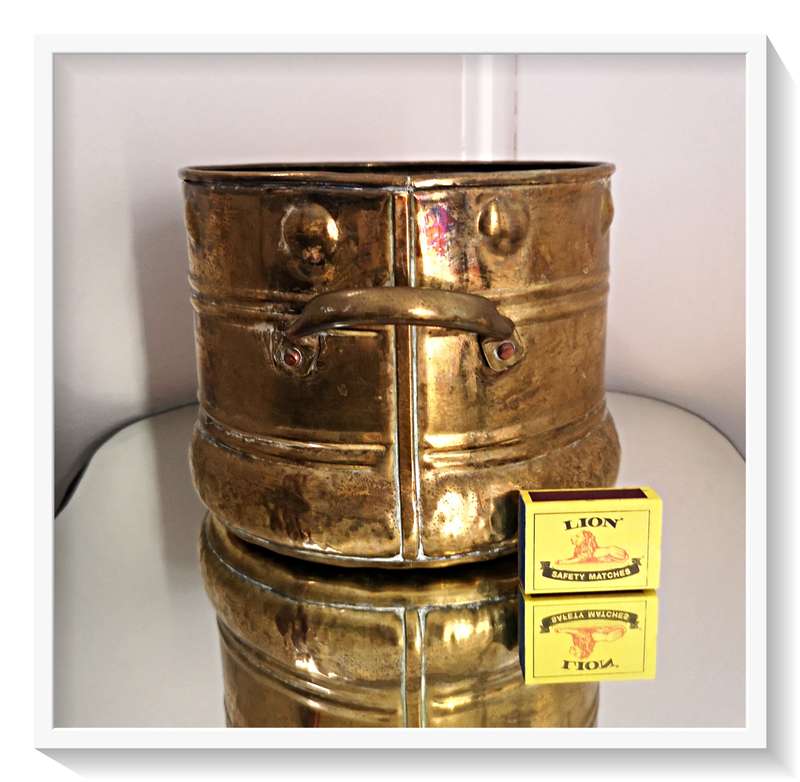 A Large Shimmering Vintage Brass Plant Pot - Dimensions 26cm by16cm by 20cm - In Stunning Condition*