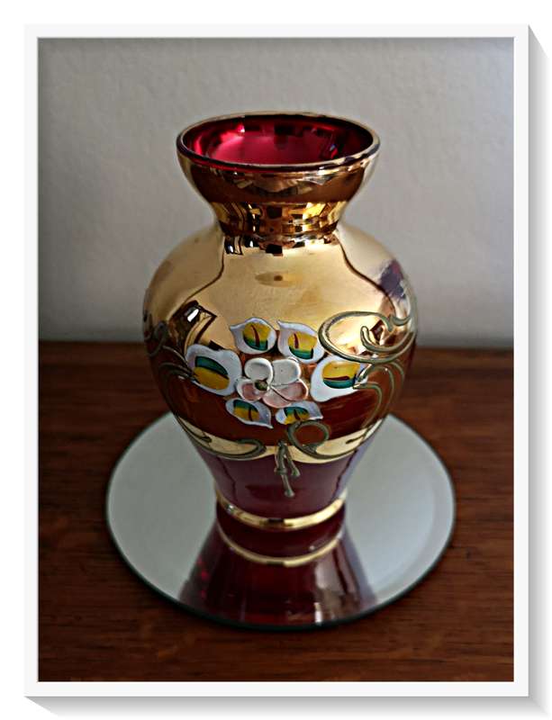 A Small Collectable Venetian Murano Glass Vase - Red and Gold with Floral Motif Roughly  70mm by 100