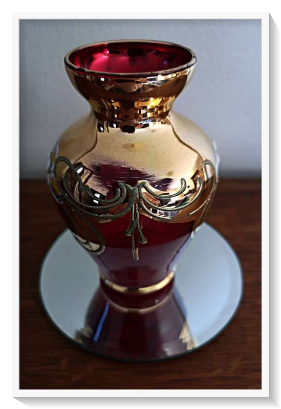 A Small Collectable Venetian Murano Glass Vase - Red and Gold with Floral Motif Roughly  70mm by 100