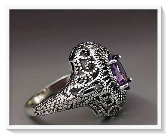 A Stunning bohemian Style Silver Filigree Metal Ring with Purple Zircon For Her Size 8